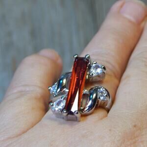 Beautiful Red & Clear Crystal Stone SIZE 8 Ring